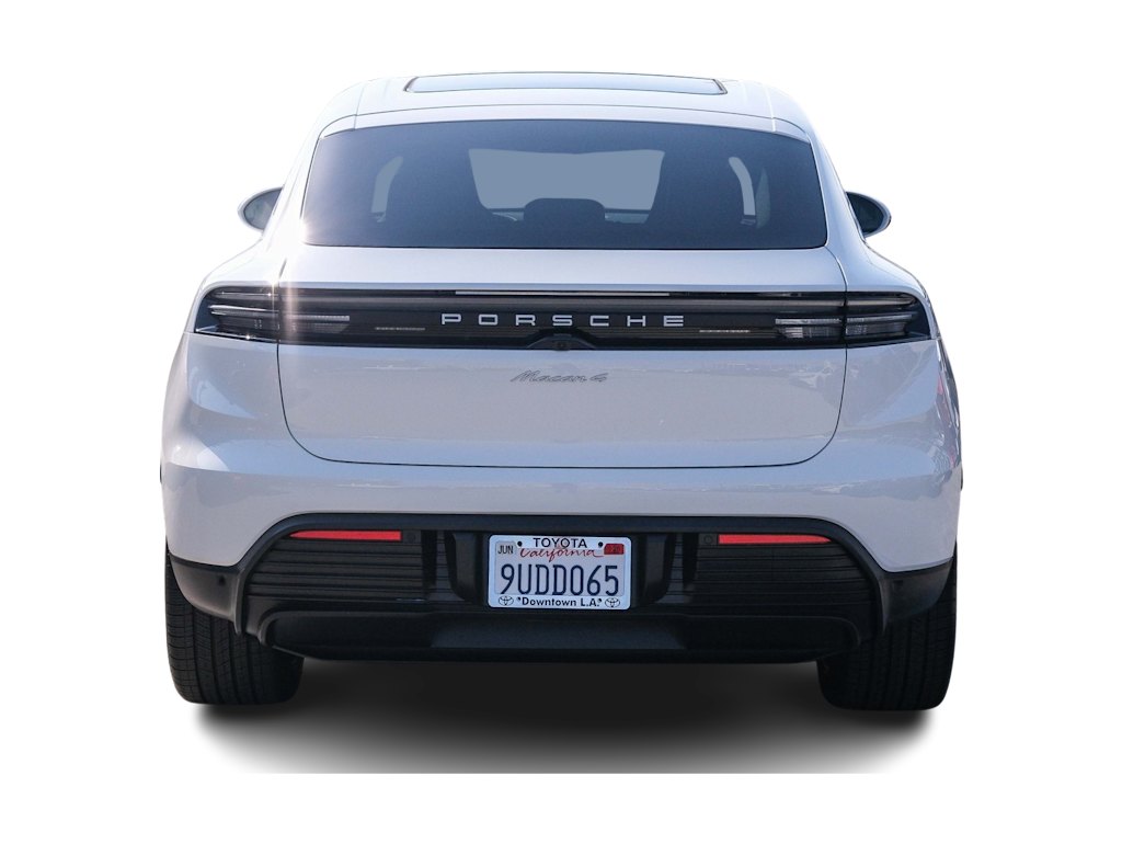 Thumbnail: 2024 Porsche Macan - 16