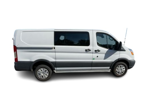Thumbnail: 2018 Ford Transit Series - 21