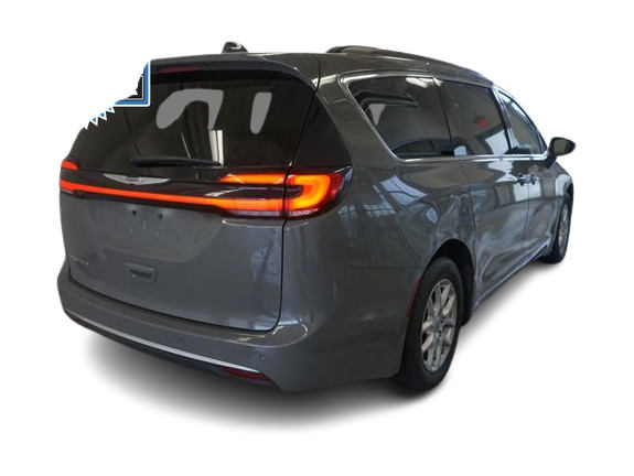 Thumbnail: 2022 Chrysler Pacifica - 15