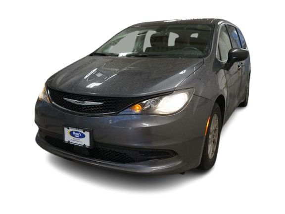2022 Chrysler Voyager