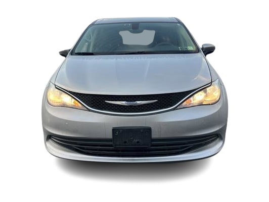 Thumbnail: 2017 Chrysler Pacifica - 6