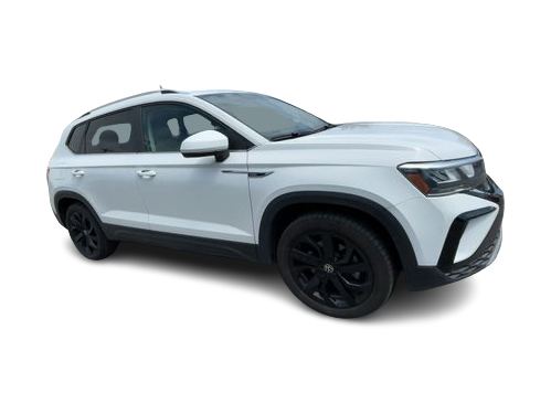 Thumbnail: 2022 Volkswagen Taos - 12