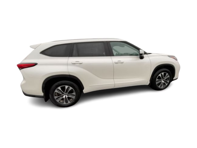 Thumbnail: 2021 Toyota Highlander - 22