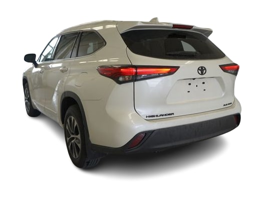 Thumbnail: 2021 Toyota Highlander - 23