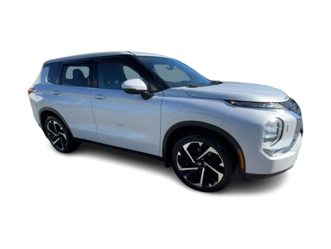 Thumbnail: 2022 Mitsubishi Outlander - 18