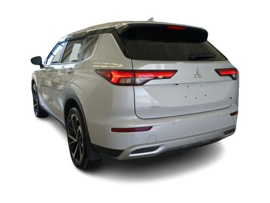 Thumbnail: 2022 Mitsubishi Outlander - 23