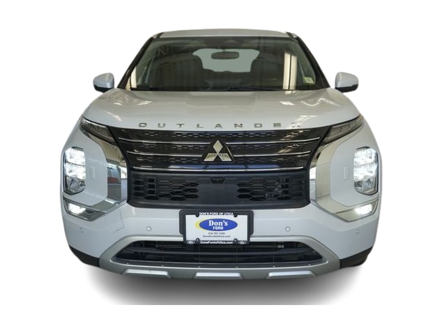 Thumbnail: 2022 Mitsubishi Outlander - 26