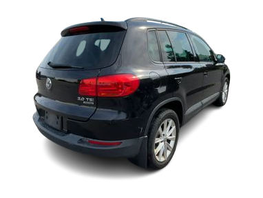 Thumbnail: 2015 Volkswagen Tiguan - 20