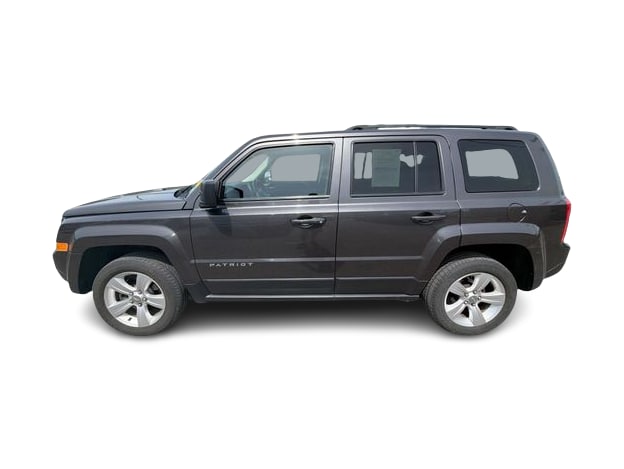 Thumbnail: 2015 Jeep Patriot - 3