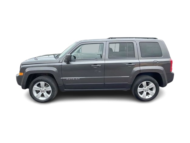 Thumbnail: 2015 Jeep Patriot - 21
