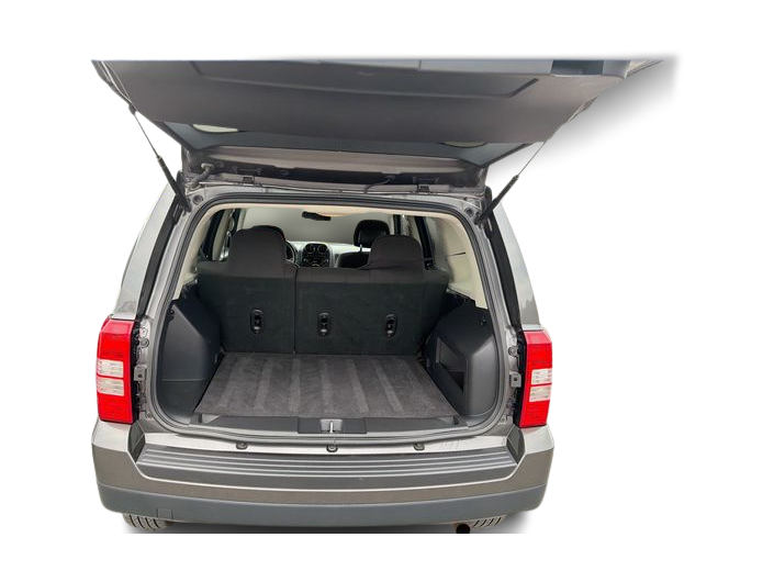 Thumbnail: 2015 Jeep Patriot - 14