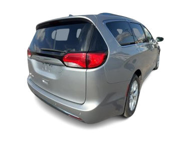 Thumbnail: 2018 Chrysler Pacifica - 16