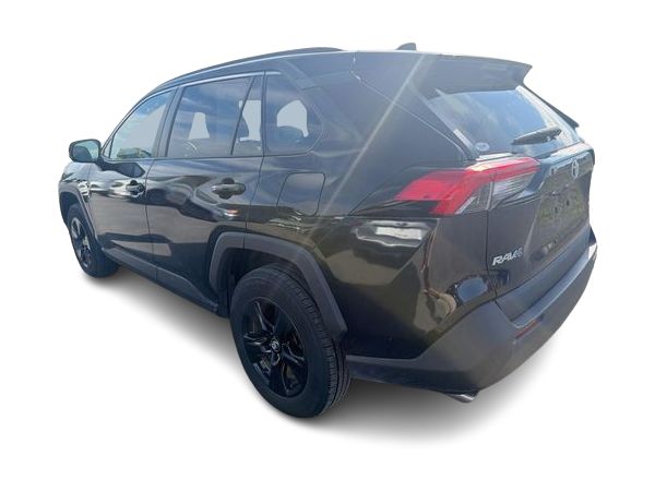 Thumbnail: 2021 Toyota RAV4 - 3