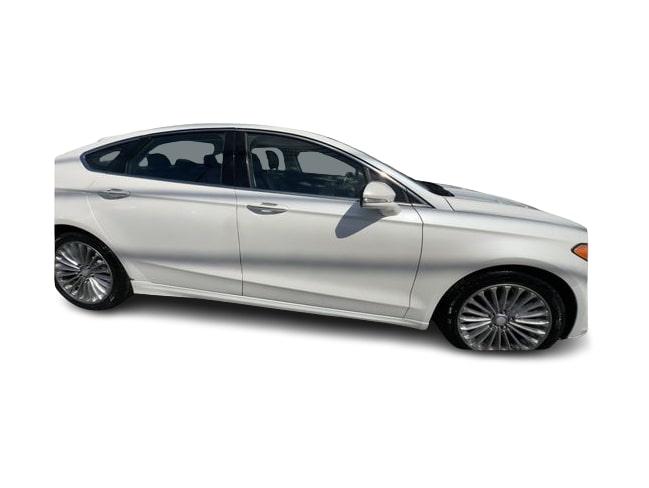 Thumbnail: 2013 Ford Fusion - 19