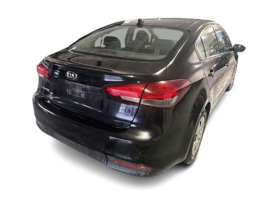 Thumbnail: 2017 Kia Forte - 17