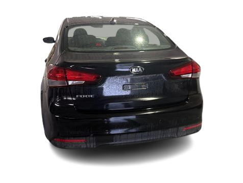 Thumbnail: 2017 Kia Forte - 12