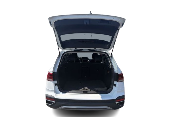 Thumbnail: 2022 Volkswagen Taos - 16