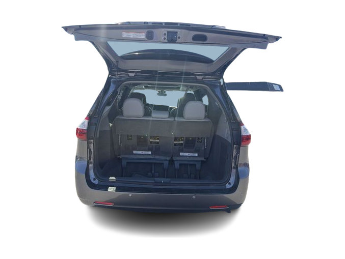 Thumbnail: 2017 Toyota Sienna - 14