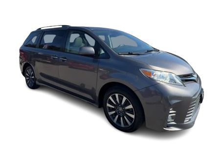 Thumbnail: 2019 Toyota Sienna - 20