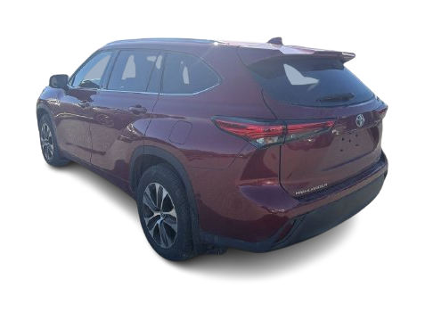 Thumbnail: 2022 Toyota Highlander - 3