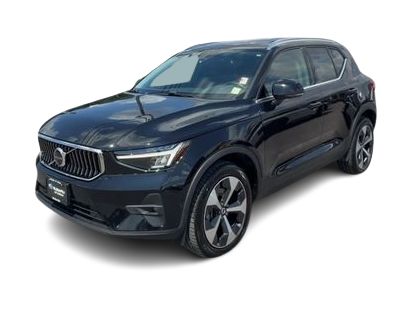 Thumbnail: 2025 Volvo XC40 - 18