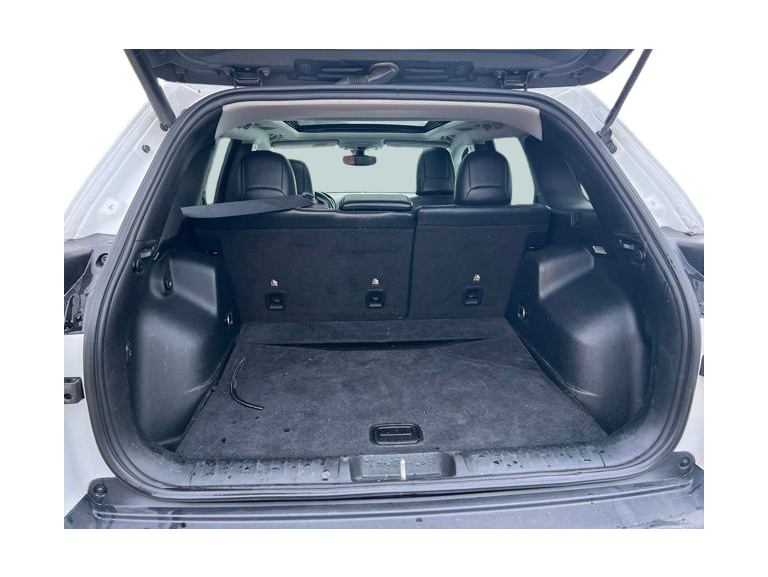 Thumbnail: 2019 Jeep Cherokee - 16