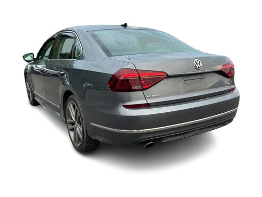Thumbnail: 2017 Volkswagen Passat - 4