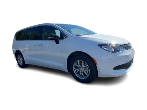 Thumbnail: 2027 Chrysler Pacifica - 21