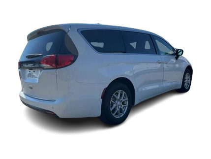 Thumbnail: 2027 Chrysler Pacifica - 23