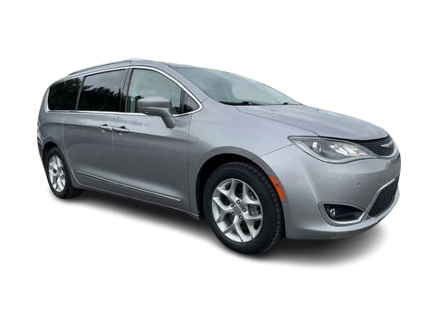 Thumbnail: 2019 Chrysler Pacifica - 21