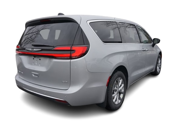 Thumbnail: 2026 Chrysler Pacifica - 22
