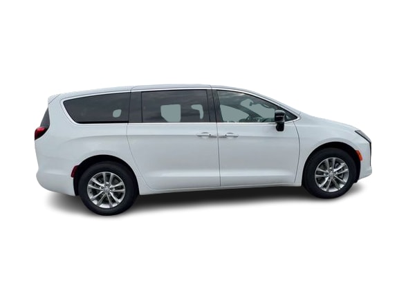 Thumbnail: 2027 Chrysler Pacifica - 24