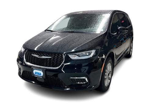 Thumbnail: 2026 Chrysler Pacifica - 6