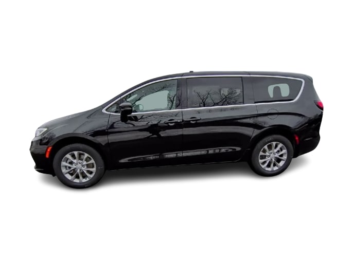 Thumbnail: 2026 Chrysler Pacifica - 3