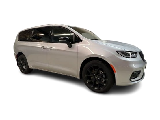 Thumbnail: 2026 Chrysler Pacifica - 20