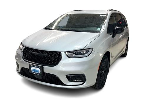 Thumbnail: 2026 Chrysler Pacifica - 6