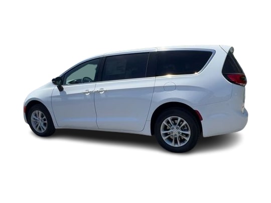 Thumbnail: 2027 Chrysler Pacifica - 22