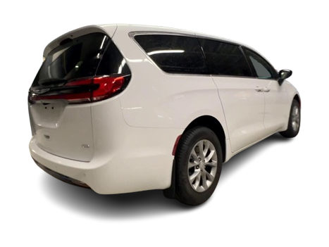 Thumbnail: 2026 Chrysler Pacifica - 21