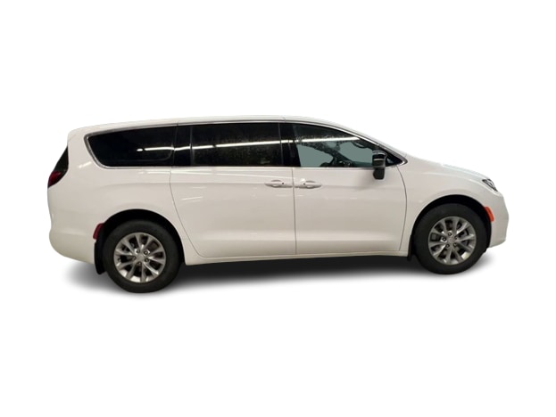 Thumbnail: 2026 Chrysler Pacifica - 22