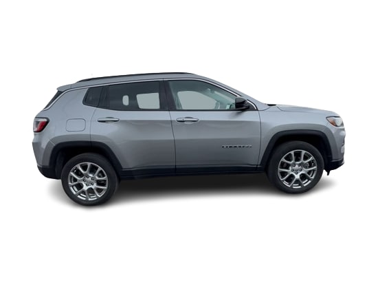 2022 Jeep Compass Latitude 24