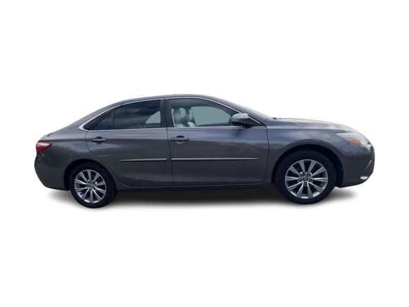 Thumbnail: 2017 Toyota Camry - 24