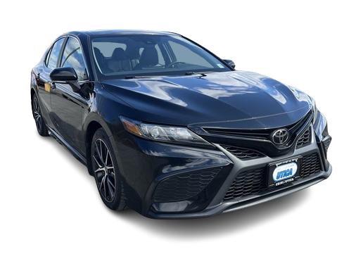 2023 Toyota Camry SE 30