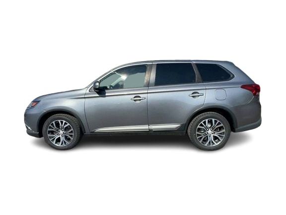 Thumbnail: 2017 Mitsubishi Outlander - 3
