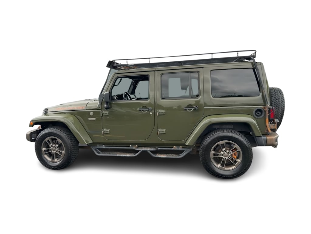 Thumbnail: 2016 Jeep Wrangler - 21