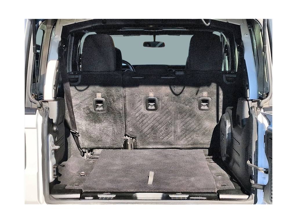 Thumbnail: 2018 Jeep Wrangler - 17