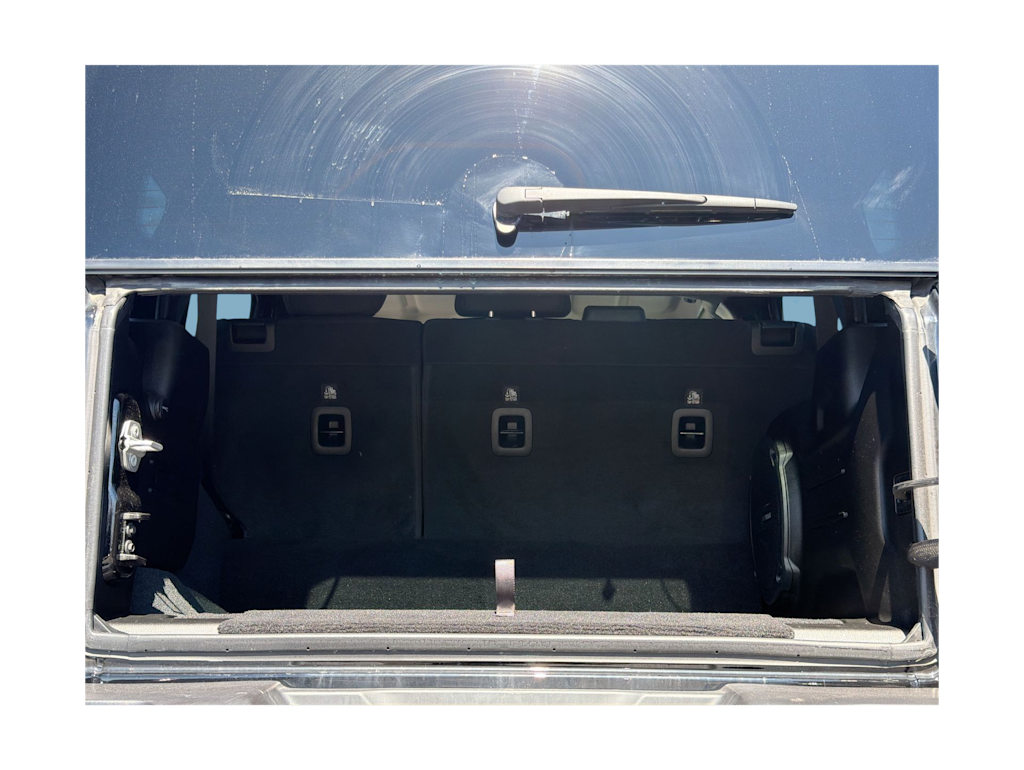 Thumbnail: 2022 Jeep Wrangler - 19