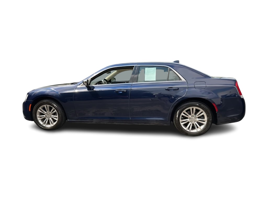 Thumbnail: 2017 Chrysler 300 - 18