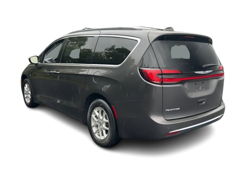 Thumbnail: 2022 Chrysler Pacifica - 4