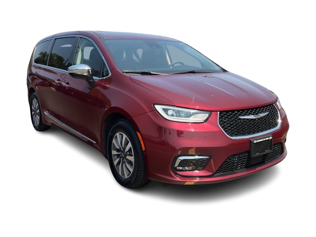 Thumbnail: 2023 Chrysler Pacifica - 18