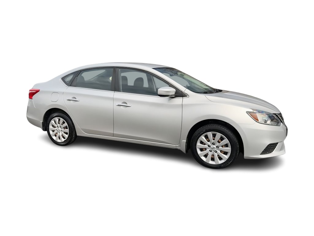 Thumbnail: 2016 Nissan Sentra - 20